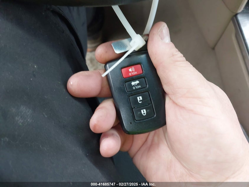 2014 TOYOTA CAMRY HYBRID VIN: 4T1BD1FK7EU126122