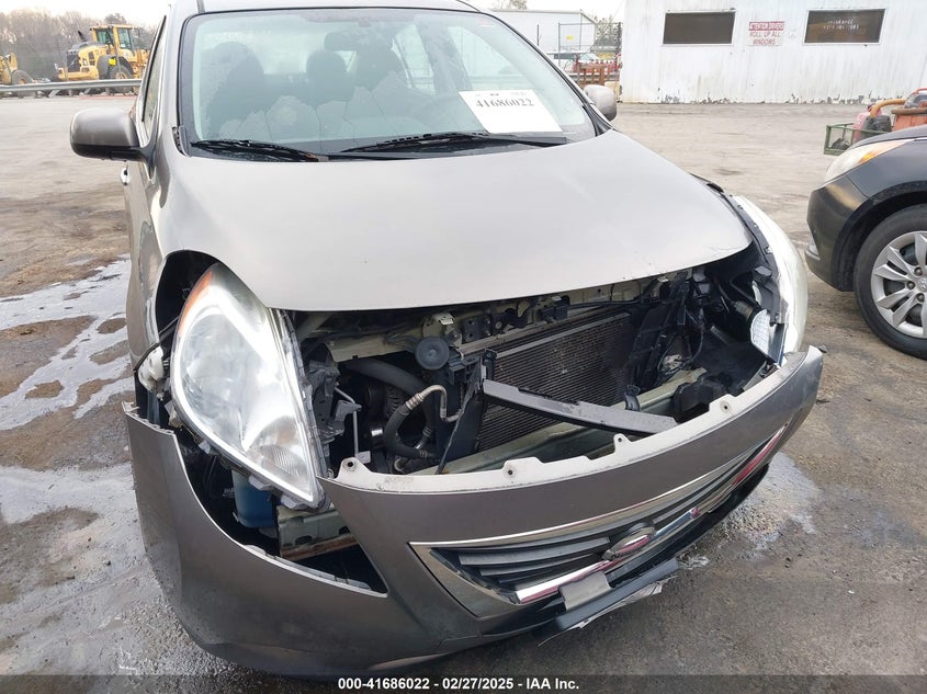 2014 NISSAN VERSA 1.6 SL - 3N1CN7AP2EL876407