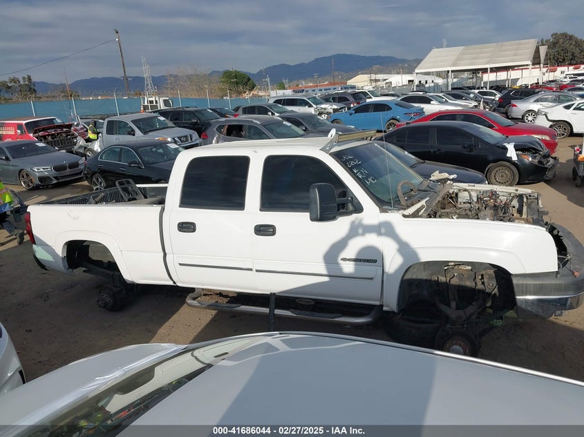 2006 CHEVROLET SILVERADO 2500HD VIN: 1GCHK23U96F121414