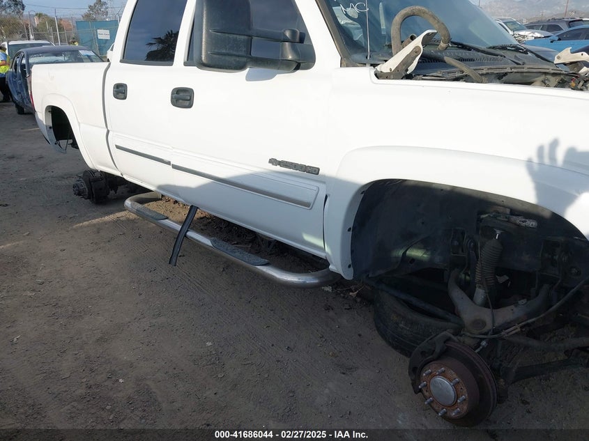 2006 CHEVROLET SILVERADO 2500HD VIN: 1GCHK23U96F121414
