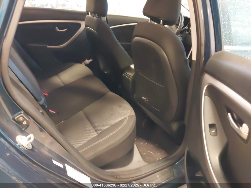 2016 HYUNDAI ELANTRA GT VIN: KMHD35LH6GU300745