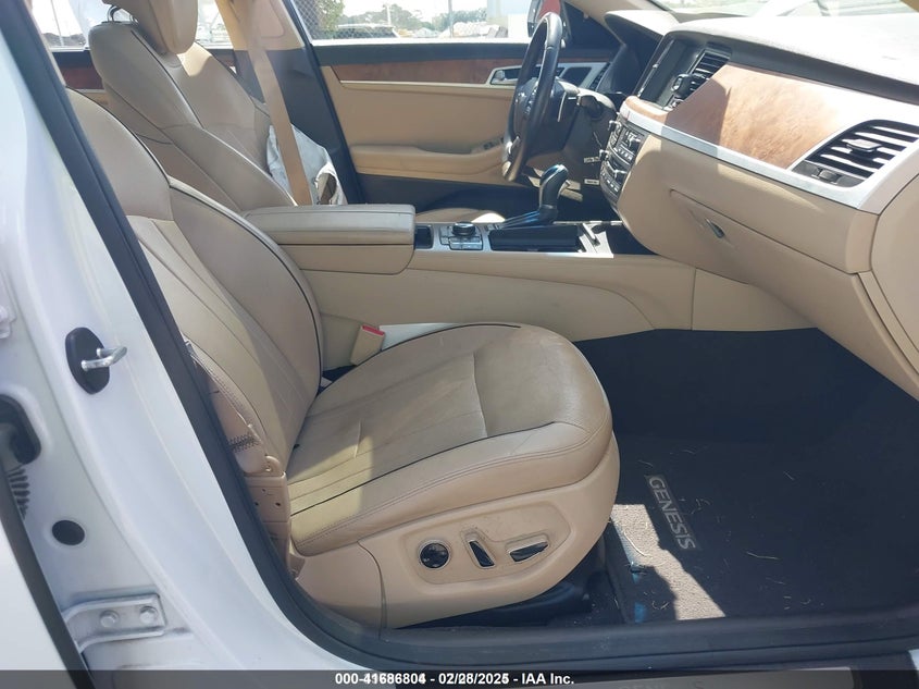2015 HYUNDAI GENESIS 3.8 - KMHGN4JE4FU053086