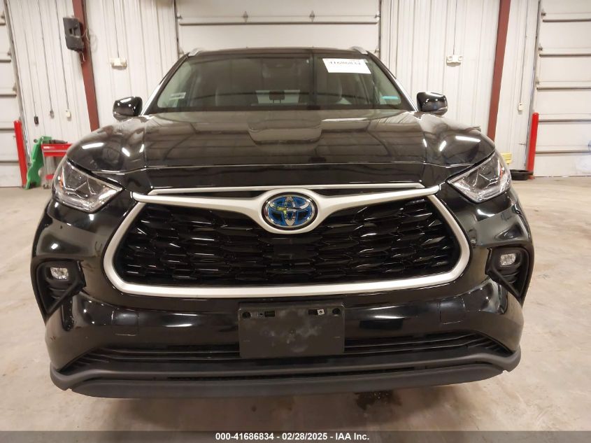 2023 Toyota Highlander Hybrid Xle Bronze VIN: 5TDABRCH3PS113176 Lot: 41686834