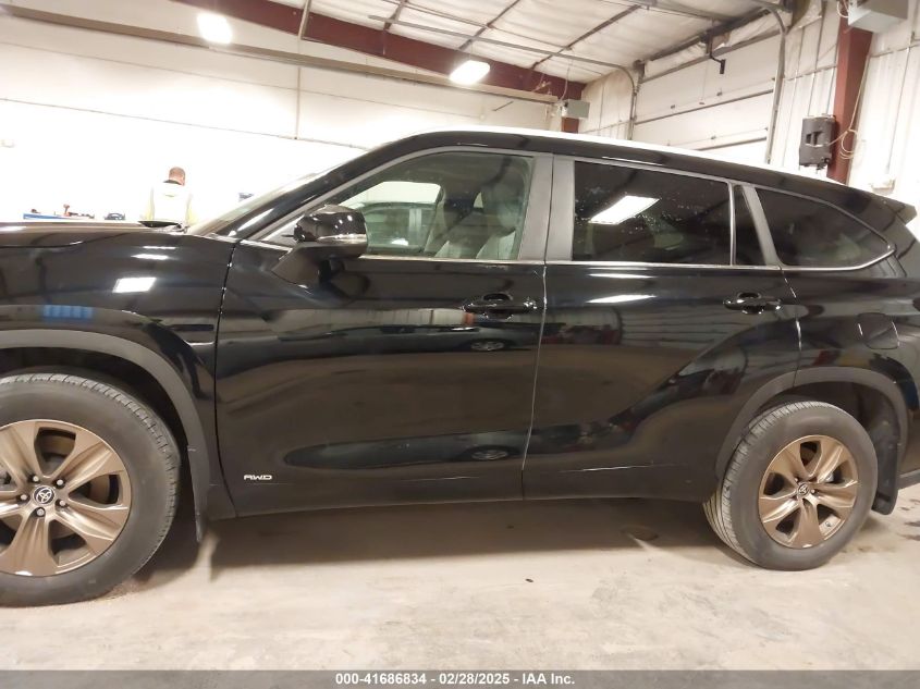 2023 Toyota Highlander Hybrid Xle Bronze VIN: 5TDABRCH3PS113176 Lot: 41686834