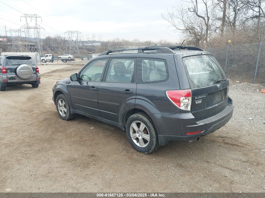 2013 SUBARU FORESTER 2.5X - JF2SHABC7DH429790