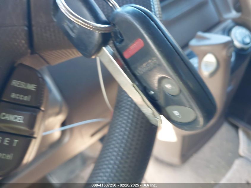 2002 Honda Cr-V Ex VIN: JHLRD78822C049705 Lot: 41687250