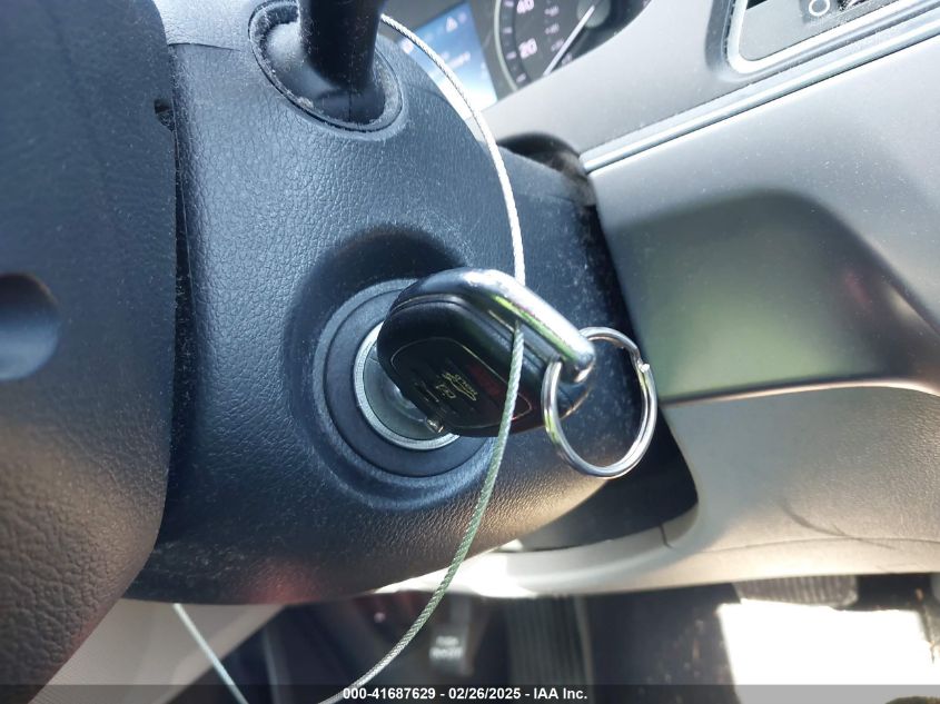 2015 Hyundai Sonata Sport VIN: 5NPE34AF7FH083204 Lot: 41687629