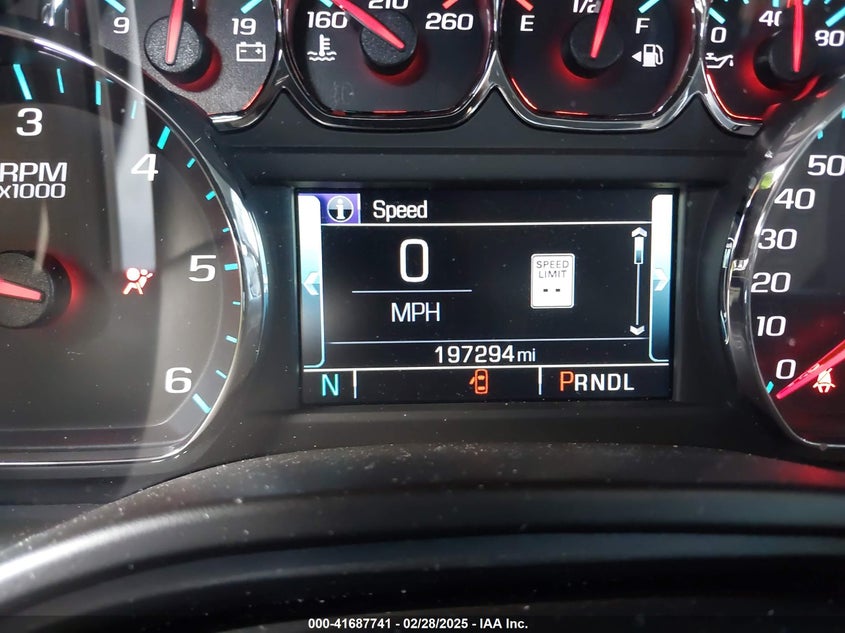 2017 CHEVROLET SUBURBAN LT - 1GNSKHKC1HR159584