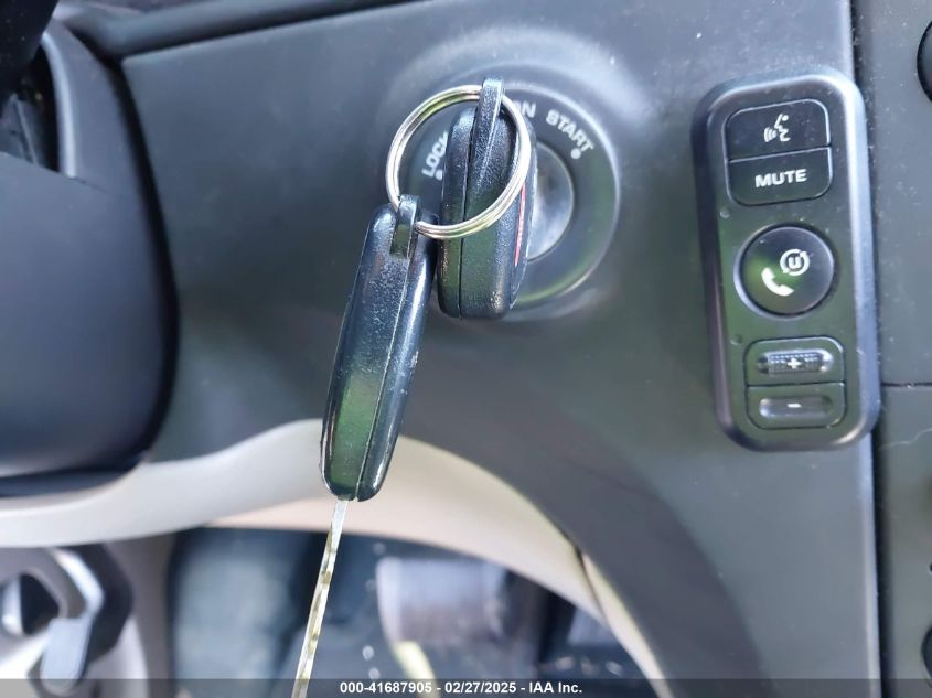 2004 Chrysler Pacifica VIN: 2C8GM68424R526069 Lot: 41687905