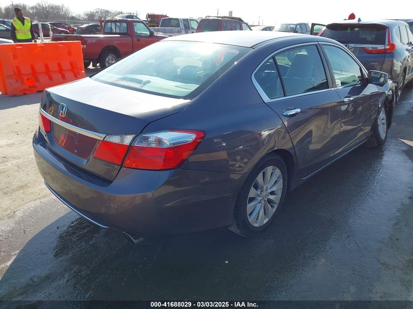 2015 HONDA ACCORD VIN: 1HGCR2F71FA106836