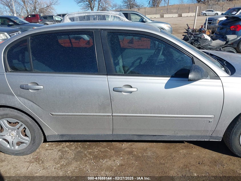 2007 CHEVROLET MALIBU VIN: 1G1ZS58F77F243053