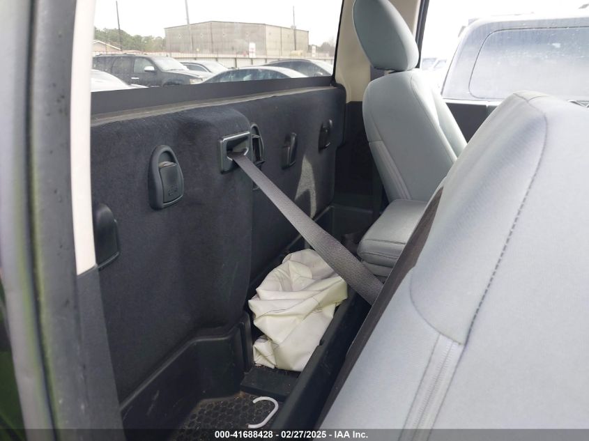 2017 Ram 1500 Express 4X2 6'4 Box VIN: 3C6JR6AT1HG769109 Lot: 41688428