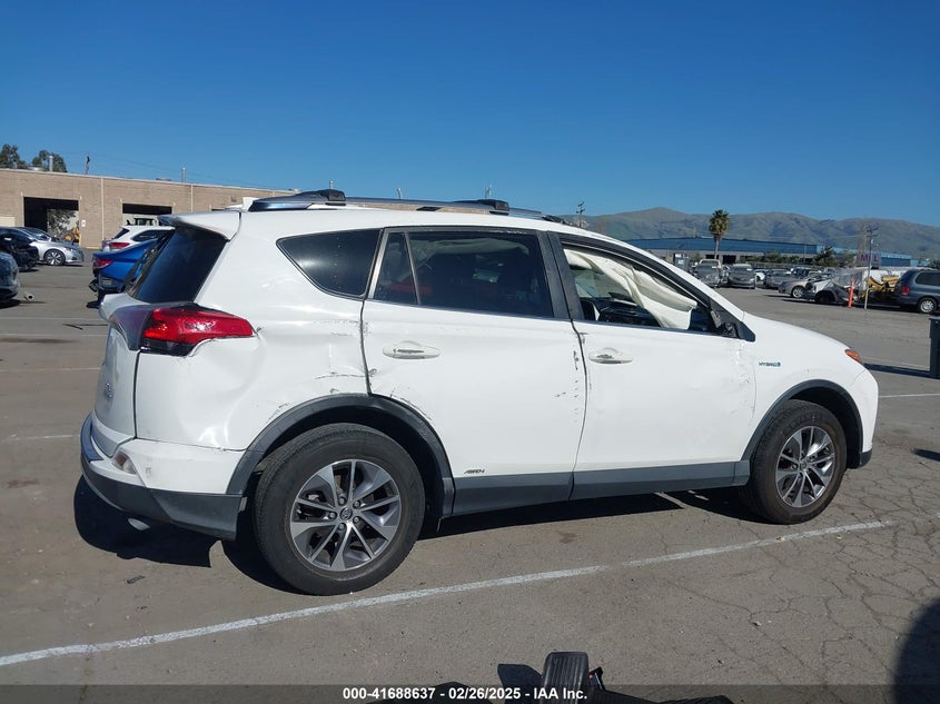 2018 TOYOTA RAV4 HYBRID XLE - JTMRJREV3JD154130