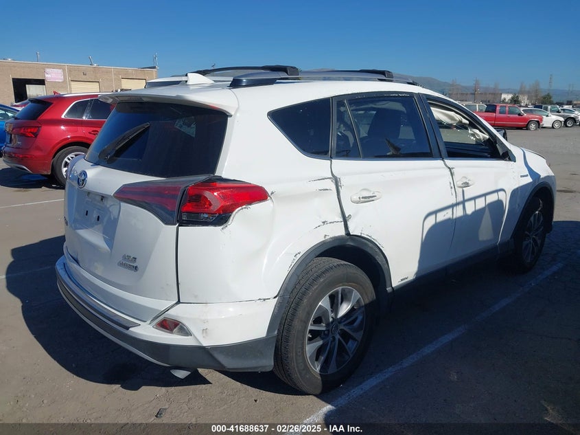 2018 TOYOTA RAV4 HYBRID XLE - JTMRJREV3JD154130