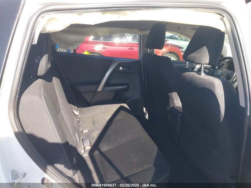 2018 TOYOTA RAV4 HYBRID XLE - JTMRJREV3JD154130