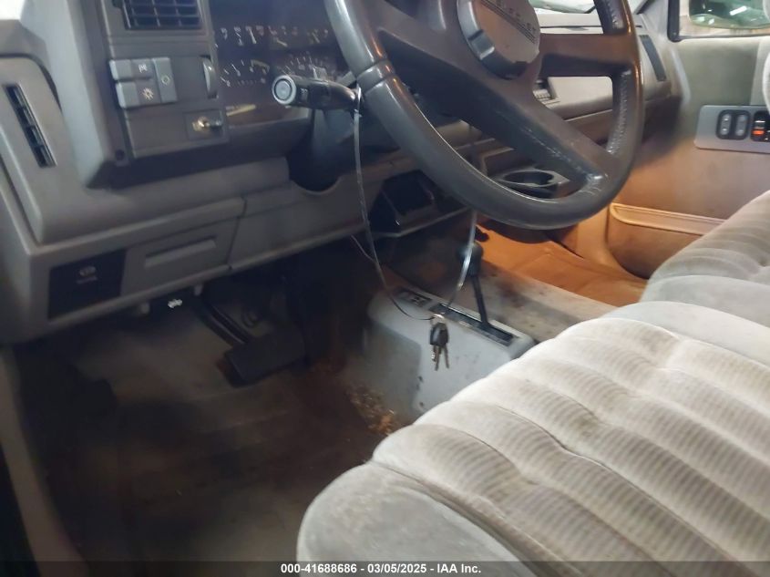 1993 Chevrolet Gmt-400 K1500 VIN: 1GCEK14K8PE116707 Lot: 41688686