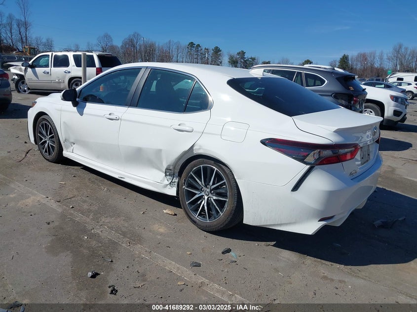 2021 TOYOTA CAMRY VIN: 4T1T11AK9MU482543