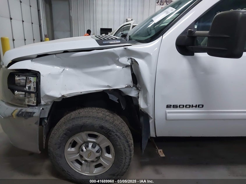 2010 CHEVROLET SILVERADO 2500HD VIN: 1GC5KXBG0AZ239984