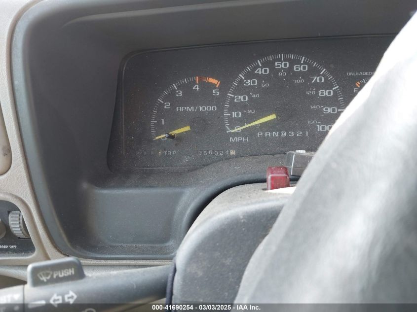 1995 Chevrolet Gmt-400 K1500 VIN: 1GCEK19K0SE258065 Lot: 41690254