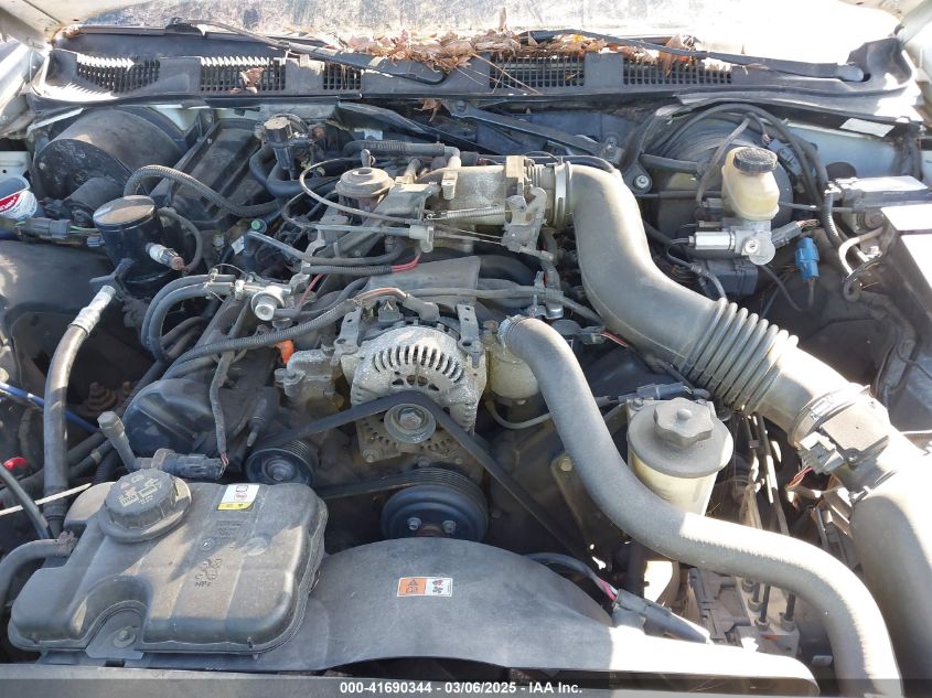 2000 Mercury Grand Marquis Ls VIN: 2MEFM75W5YX721415 Lot: 41690344