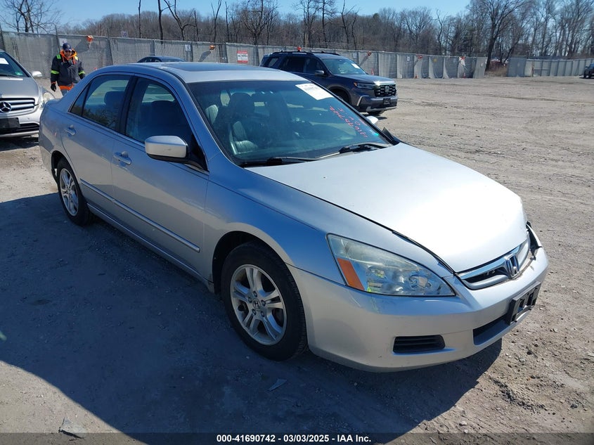 2006 HONDA ACCORD VIN: 1HGCM56816A113875