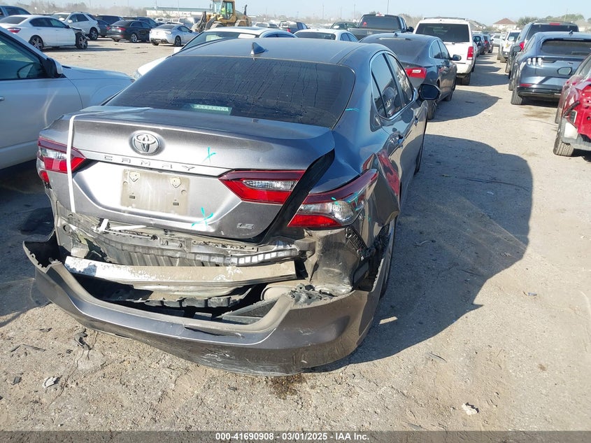 2022 TOYOTA CAMRY LE - 4T1C11AK2NU632204
