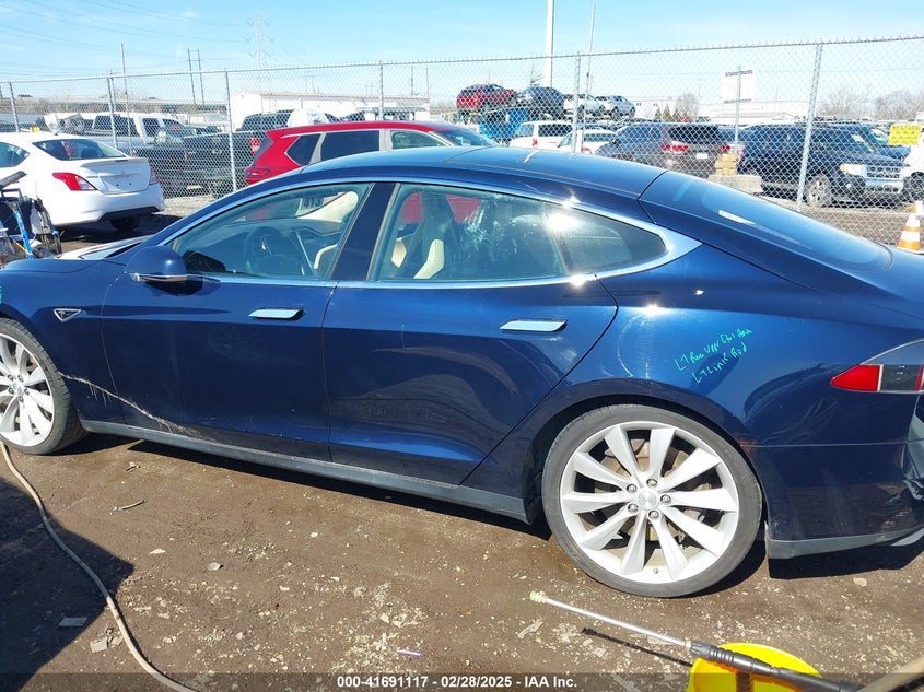 2014 TESLA MODEL S VIN: 5YJSA1H16EFP50410