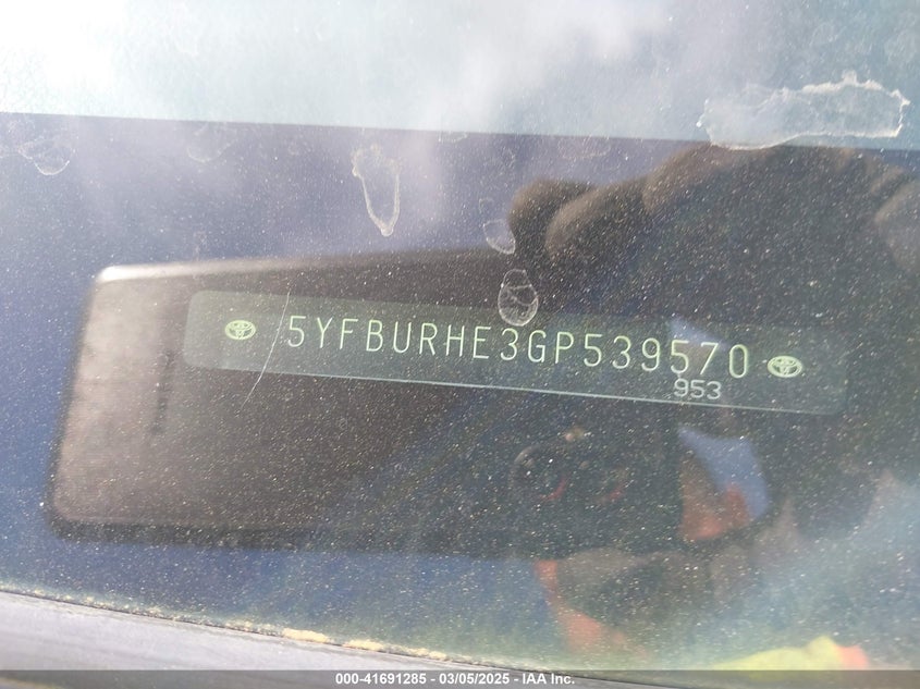 2016 TOYOTA COROLLA VIN: 5YFBURHE3GP539570
