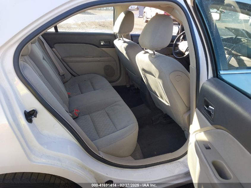 2010 Ford Fusion Se VIN: 3FAHP0HA1AR324870 Lot: 41691414