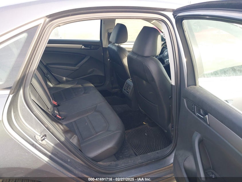 2014 VOLKSWAGEN PASSAT VIN: 1VWBT7A37EC114954
