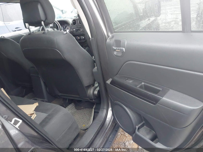 2016 JEEP PATRIOT VIN: 1C4NJRBB3GD552049