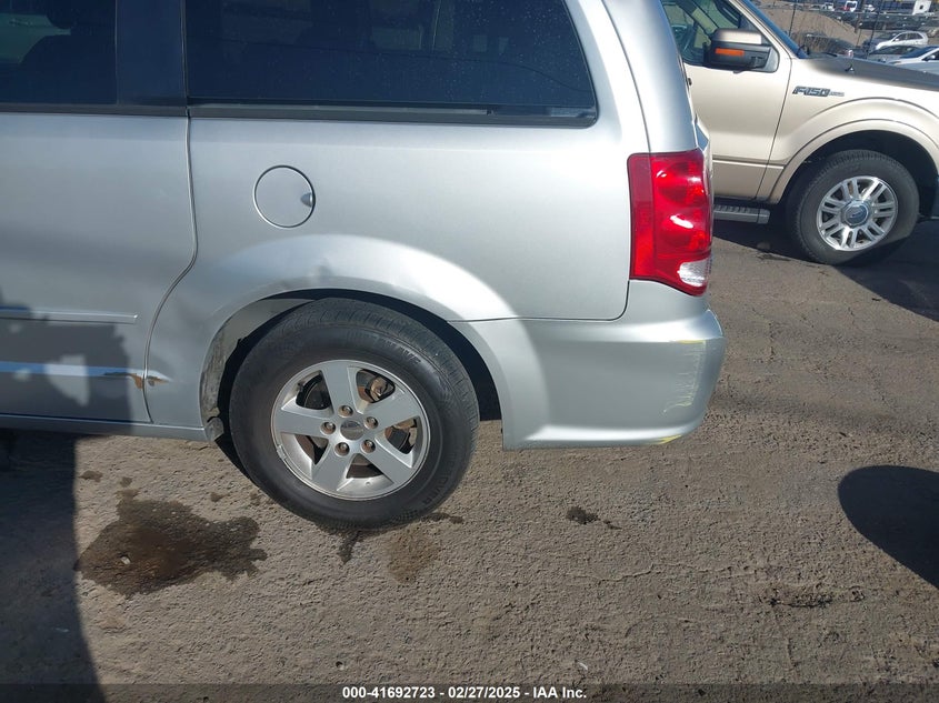 2012 DODGE GRAND CARAVAN VIN: 2C4RDGCG4CR196564