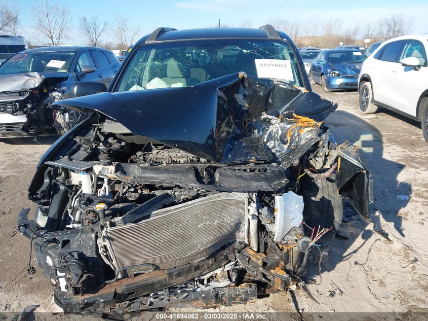 2011 HYUNDAI SANTA FE VIN: 5XYZGDAG3BG057912