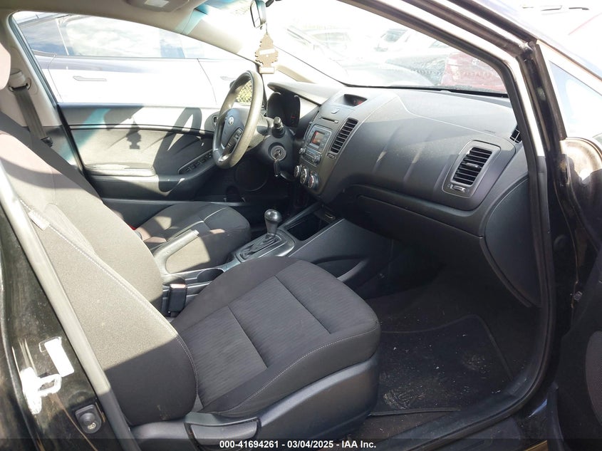 2016 KIA FORTE LX - KNAFK4A62G5617067