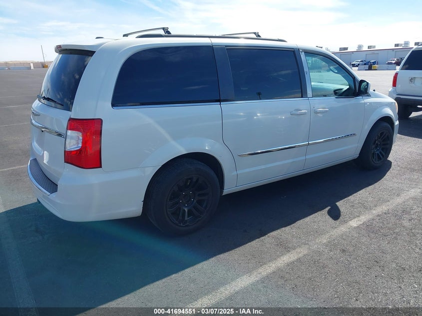 2013 CHRYSLER TOWN & COUNTRY VIN: 2C4RC1BG3DR706065