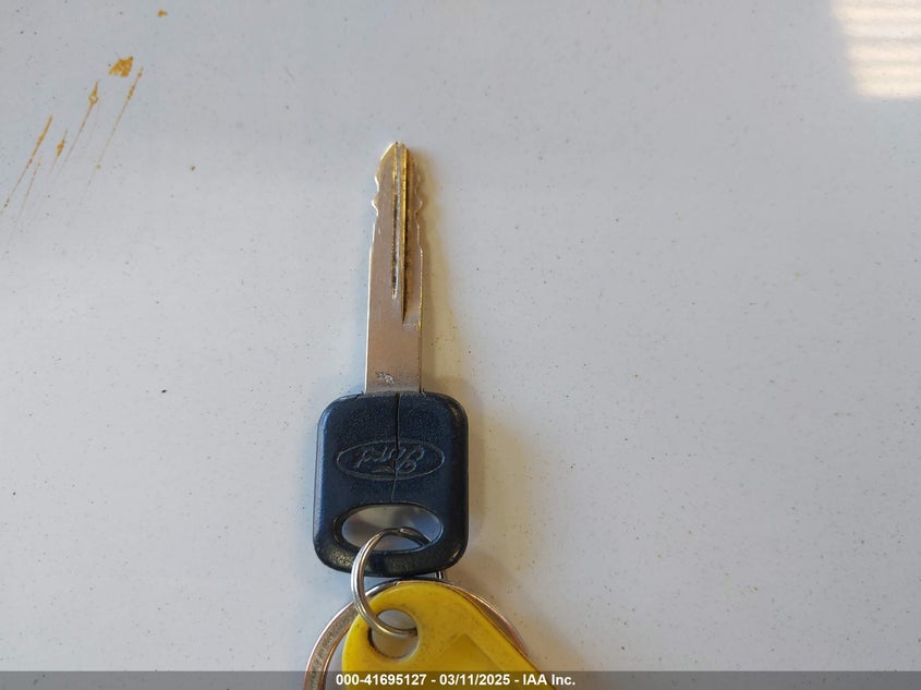 2011 Ford E-250 Commercial VIN: 1FTNE2EWXBDA18064 Lot: 41695127