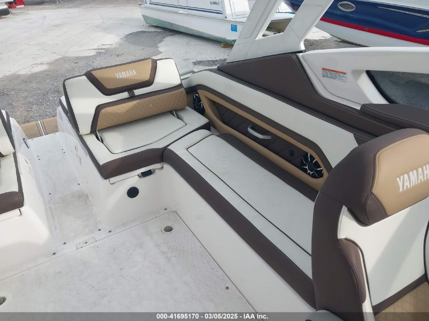 2022 Yamaha Other VIN: YAMC0227D222 Lot: 41695170
