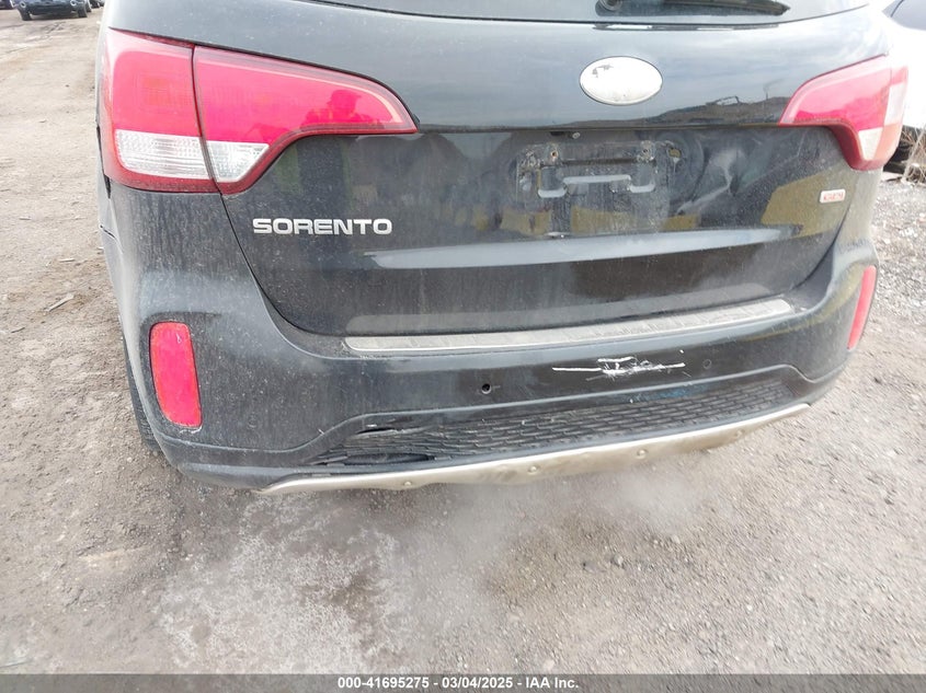 2014 KIA SORENTO VIN: 5XYKW4A70EG432633