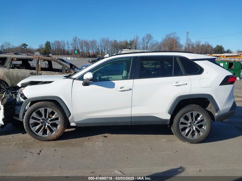 2019 TOYOTA RAV4 XLE PREMIUM - 2T3C1RFV9KW056468
