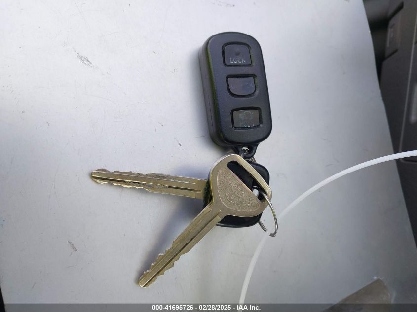 2003 Toyota Camry Le VIN: 4T1BE32K63U178353 Lot: 41695726