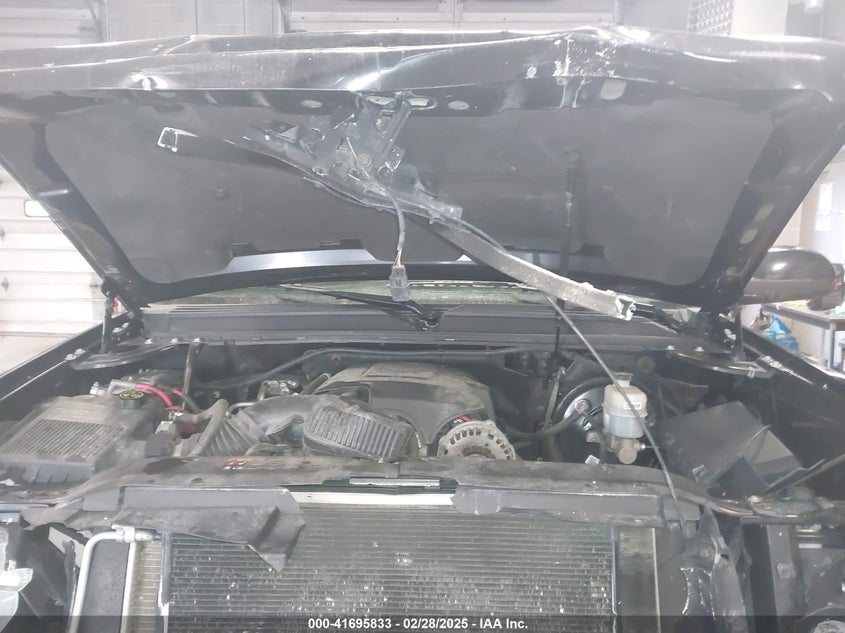 2013 CHEVROLET TAHOE VIN: 1GNSKBE0XDR145627