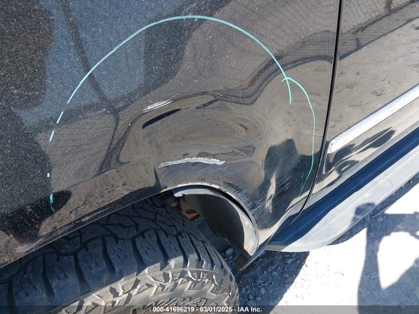 2012 CHEVROLET SUBURBAN 1500 VIN: 1GNSCKE09CR135831