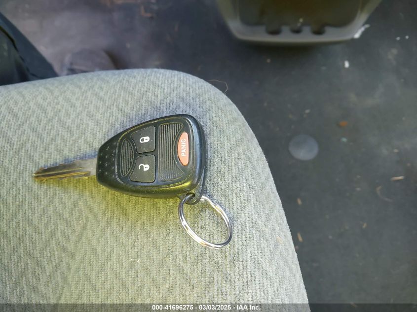 2005 Chrysler Town & Country Lx VIN: 2C4GP44R55R466921 Lot: 41696275