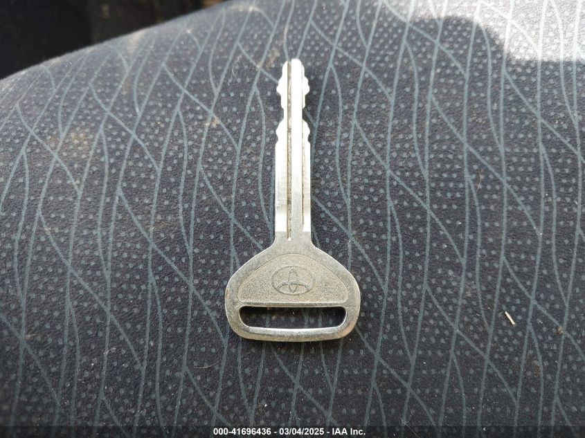 2008 Toyota Yaris VIN: JTDBT923781210323 Lot: 41696436