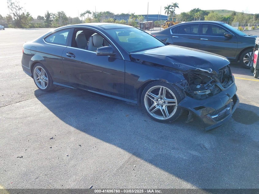 2013 MERCEDES-BENZ C 250 VIN: WDDGJ4HB5DG085073