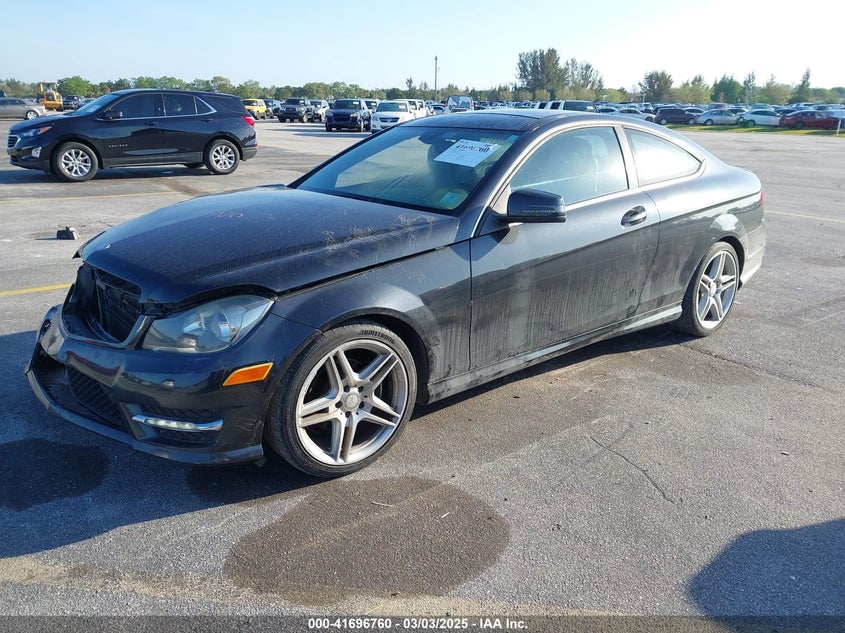 2013 MERCEDES-BENZ C 250 VIN: WDDGJ4HB5DG085073
