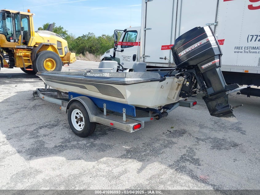 1986 RANGER BASSBOAT auction photo 3