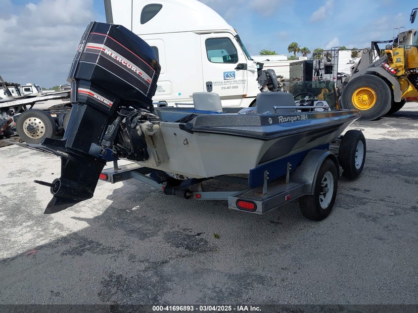 1986 RANGER BASSBOAT auction photo 4