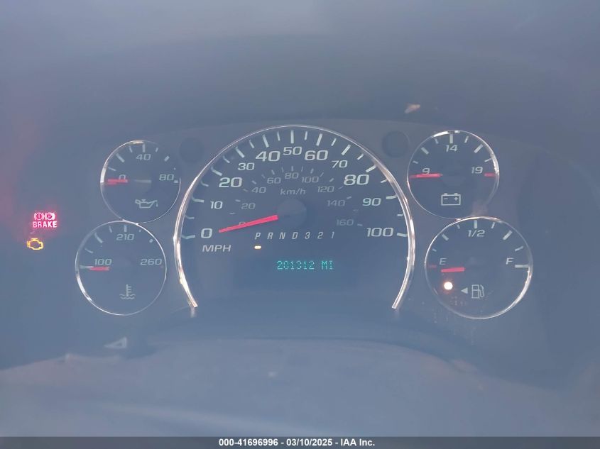 2008 Chevrolet Express Work Van VIN: 1GCGG25C681175724 Lot: 41696996