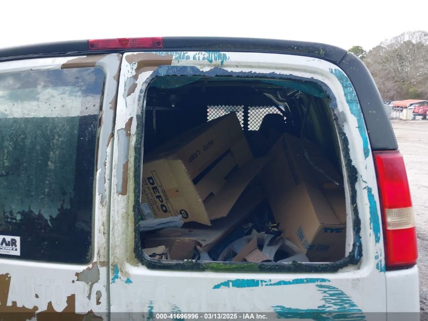 2008 Chevrolet Express Work Van VIN: 1GCGG25C681175724 Lot: 41696996